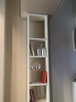 Lago Libreria Weightless in stile design con forte sconto- Librerie