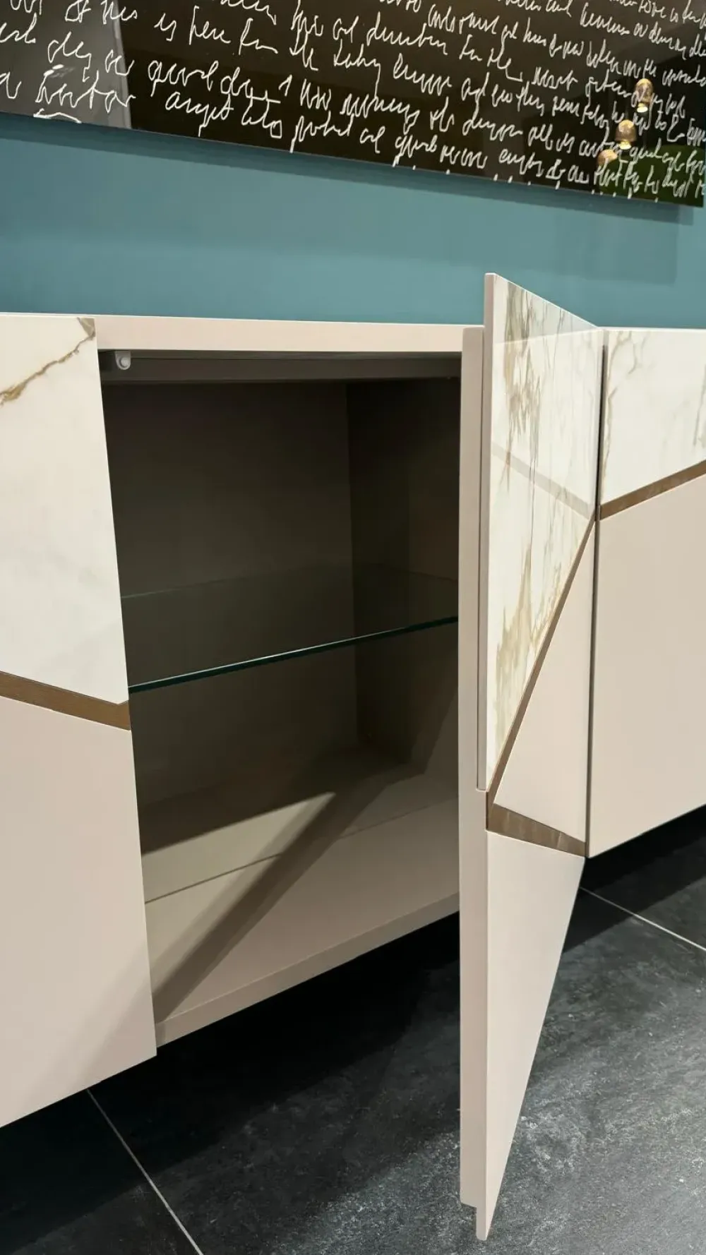 Madia Alicante di in stile design scontata -37% Madie