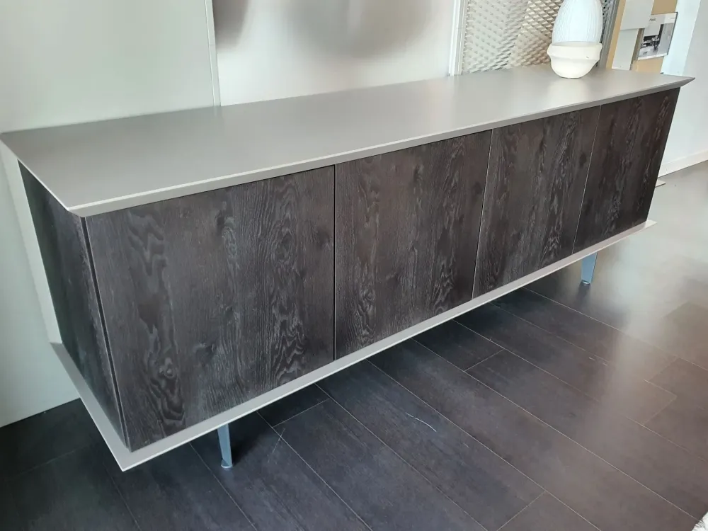 Ozzio Madia Brera in stile moderno di in Offerta Outlet- Madie