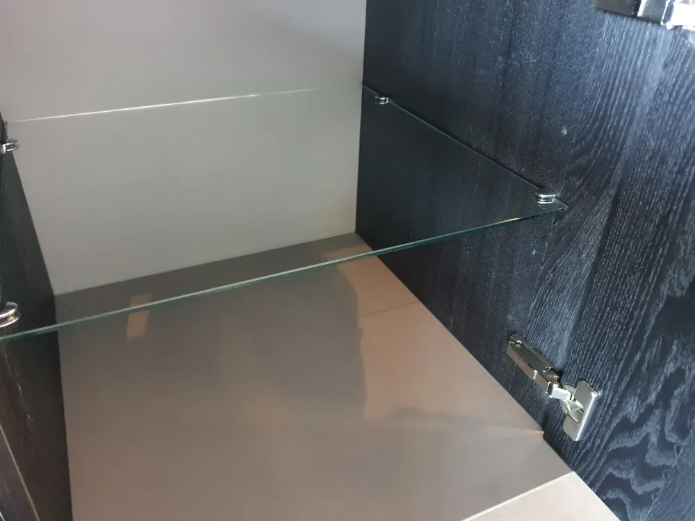 Ozzio Madia Brera in stile moderno di in Offerta Outlet- Madie