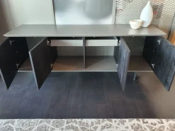 Ozzio Madia Brera in stile moderno di in Offerta Outlet- Madie