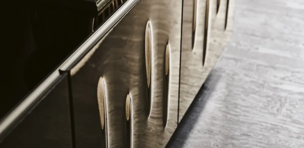 Sale Madia di in legno Carnaby a prezzo riservato Madie