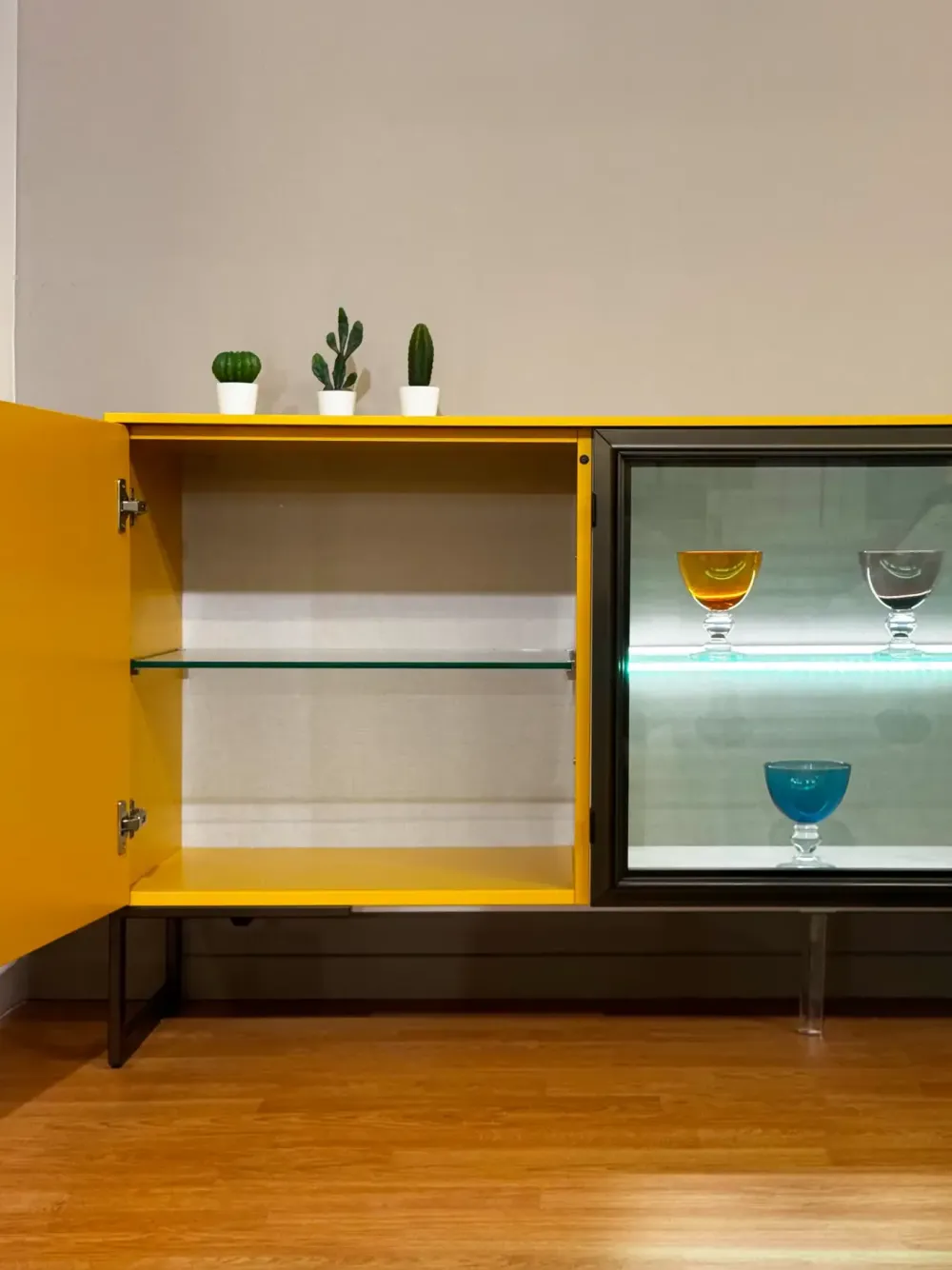 Best Madia di in laccato opaco Club36 in Offerta Outlet Madie