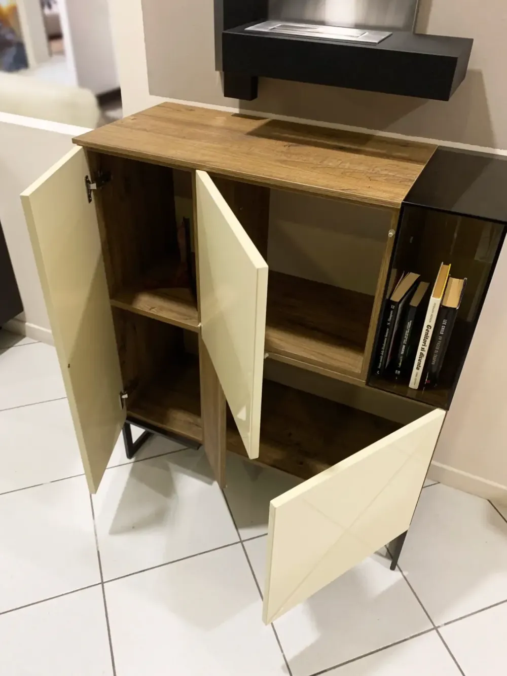 Duebitalia Madia di in laccato lucido Econabis a prezzo scontato- Madie