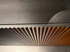 Outlet Madia di in legno Leon wood moca a prezzo riservato Madie