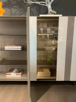 Outlet Madia di in vetro Now 1376 a prezzo riservato Madie