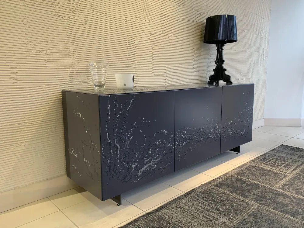 Riflessi Madia di in laccato opaco Essenzia art a prezzo riservato- Madie