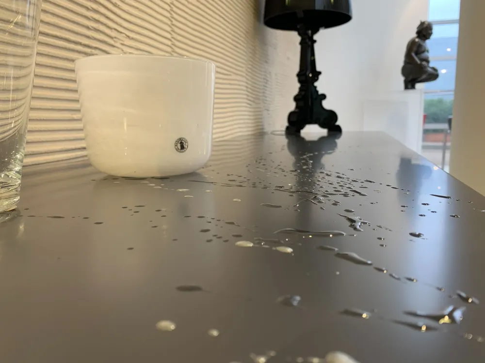 Riflessi Madia di in laccato opaco Essenzia art a prezzo riservato- Madie