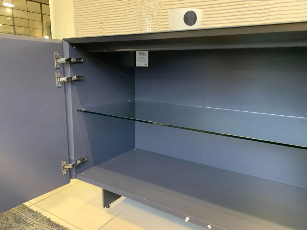 Riflessi Madia di in laccato opaco Essenzia art a prezzo riservato- Madie