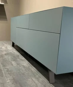 Outlet Madia Domino in stile moderno di in Offerta Outlet Madie