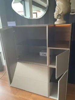 Discount Madia in stile design Avenue di a prezzo scontato Madie