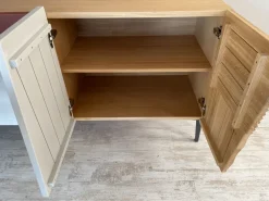 Madia in stile design Madia scontata di scontata^Devina Nais New