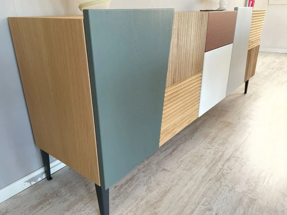 Madia in stile design Madia scontata di scontata^Devina Nais New