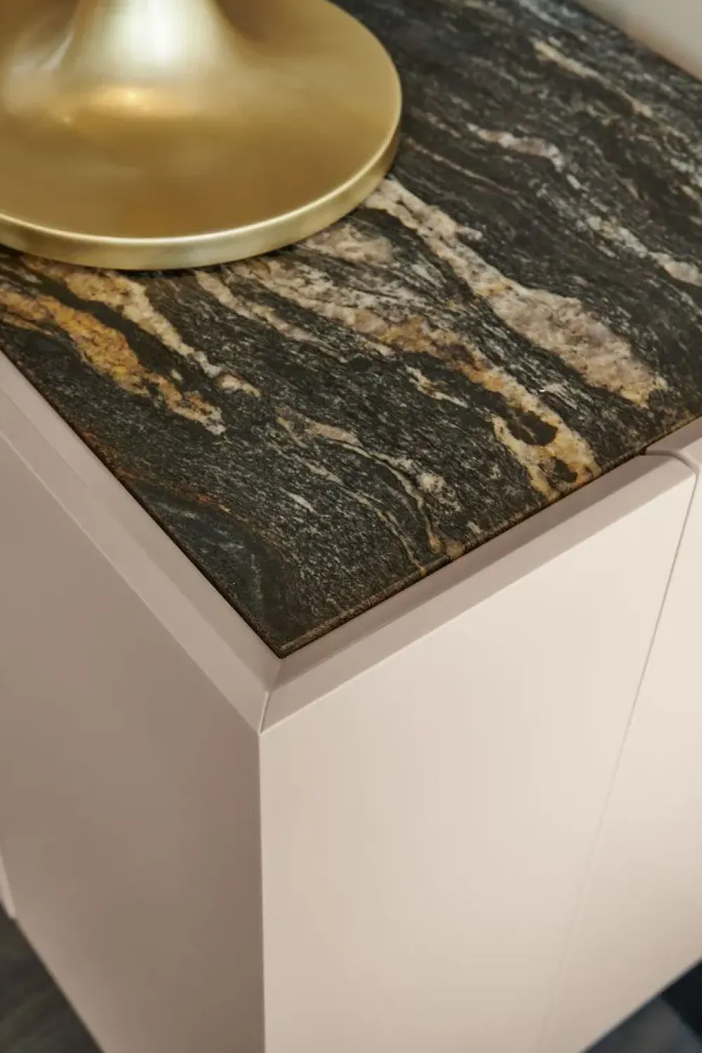 Cantori Madia in stile design Mirage di in offerta- Madie