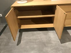 Alta Corte Madia in stile moderno in legno Offerta Outlet- Madie