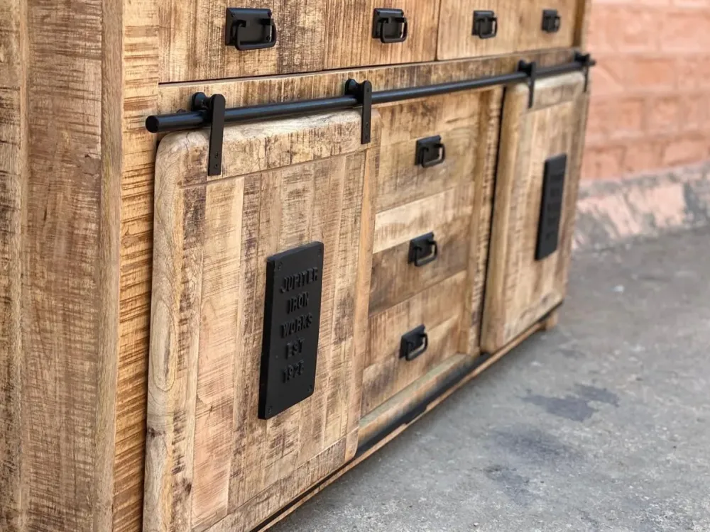 Madia in stile moderno Credenza industrial jupiter ante scorrevoli e cassetti in offerta di a prezzo scontato^Outlet Etnico Clearance