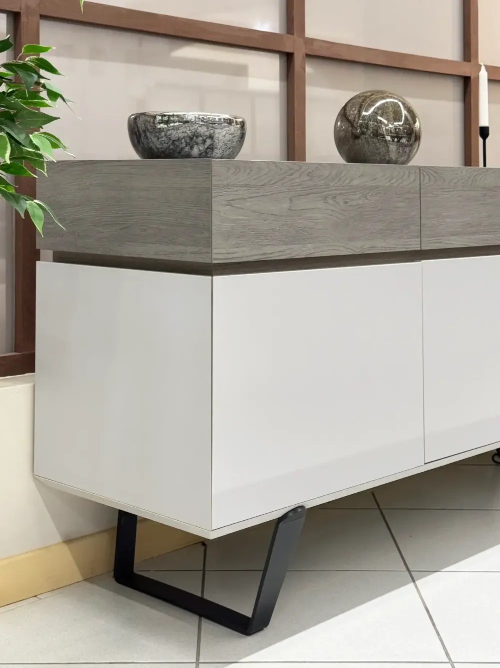 Target Point Madia in stile moderno Electa di in Offerta Outlet- Madie