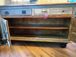 Outlet Etnico Madia in stile moderno Madia credenza industriale con ruote di a prezzo Outlet- Madie