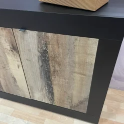 Outlet Madia in stile moderno Pesaro di a prezzo Outlet Madie