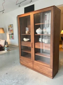 Madia Madia colonia riva1920 in stile moderno di in Offerta Outlet Madie