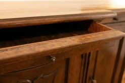 Clearance Madia Madia in noce massello antico in stile classico di in Offerta Outlet Madie