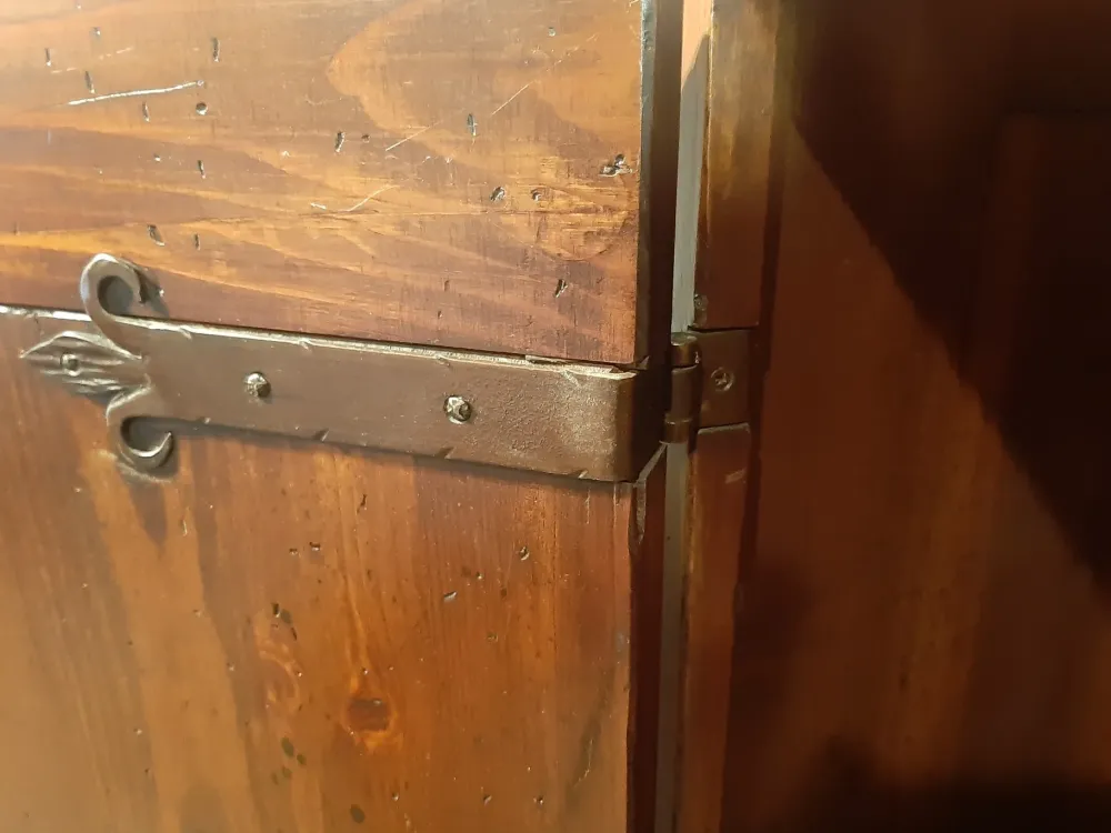 Online Madia modello Credenza in noce massello di a PREZZI OUTLET Madie