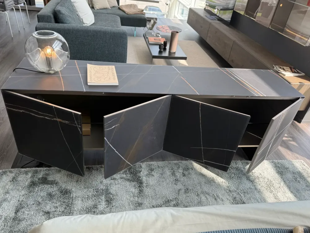 Sale Madia modello Madia materia di a prezzo scontato Madie