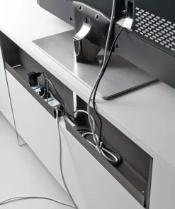 New Madia Movie in stile moderno di in Offerta Outlet Madie