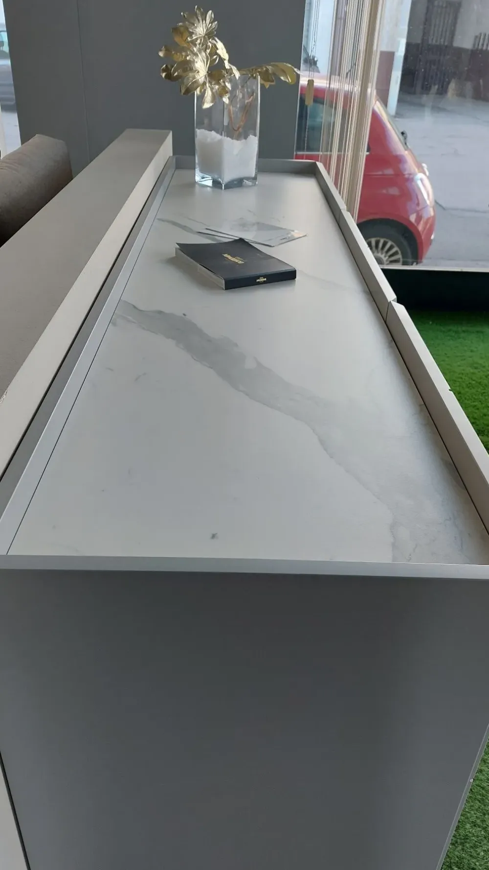 New Madia Pica di in stile moderno scontata -36% Madie