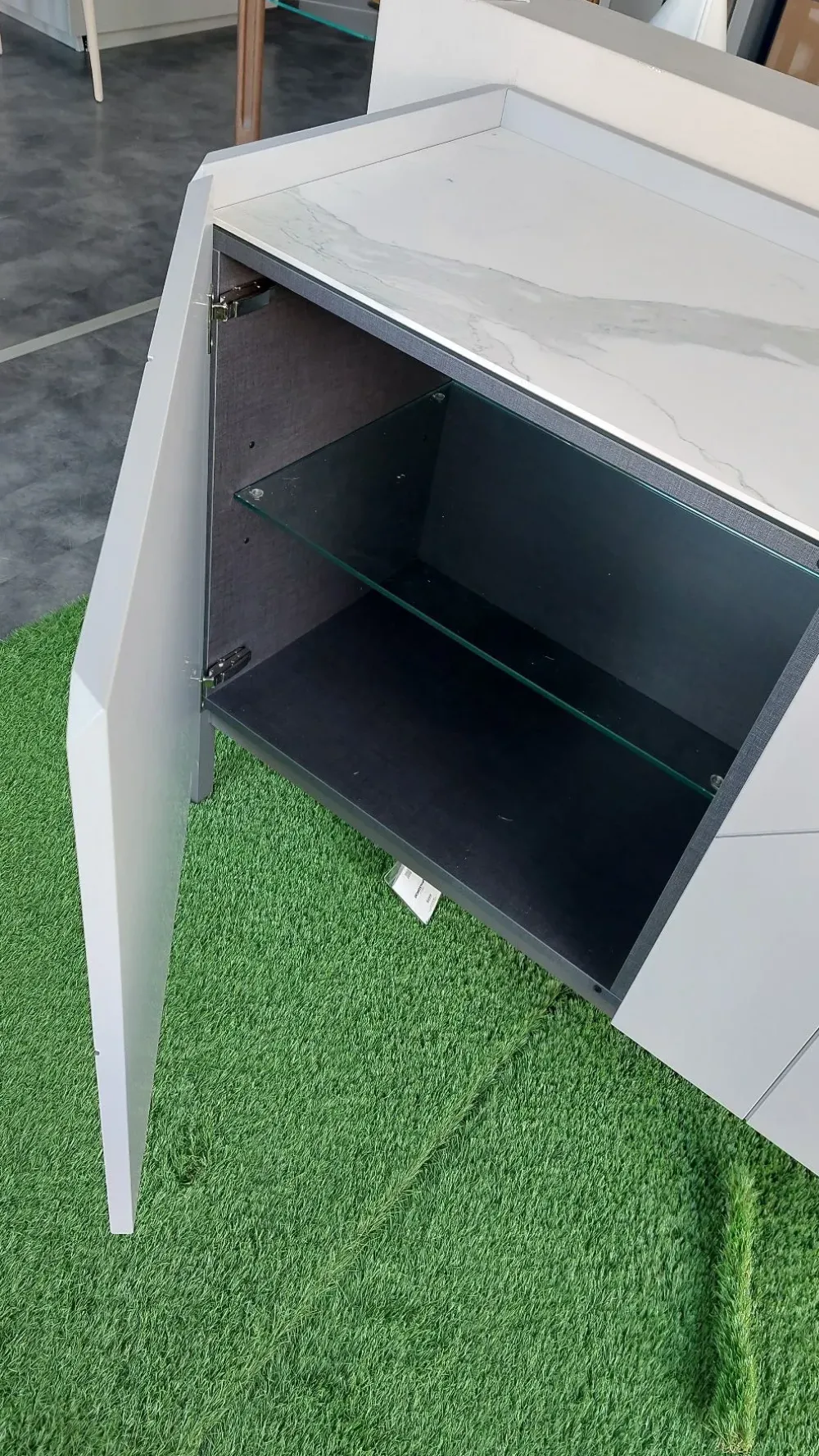 New Madia Pica di in stile moderno scontata -36% Madie