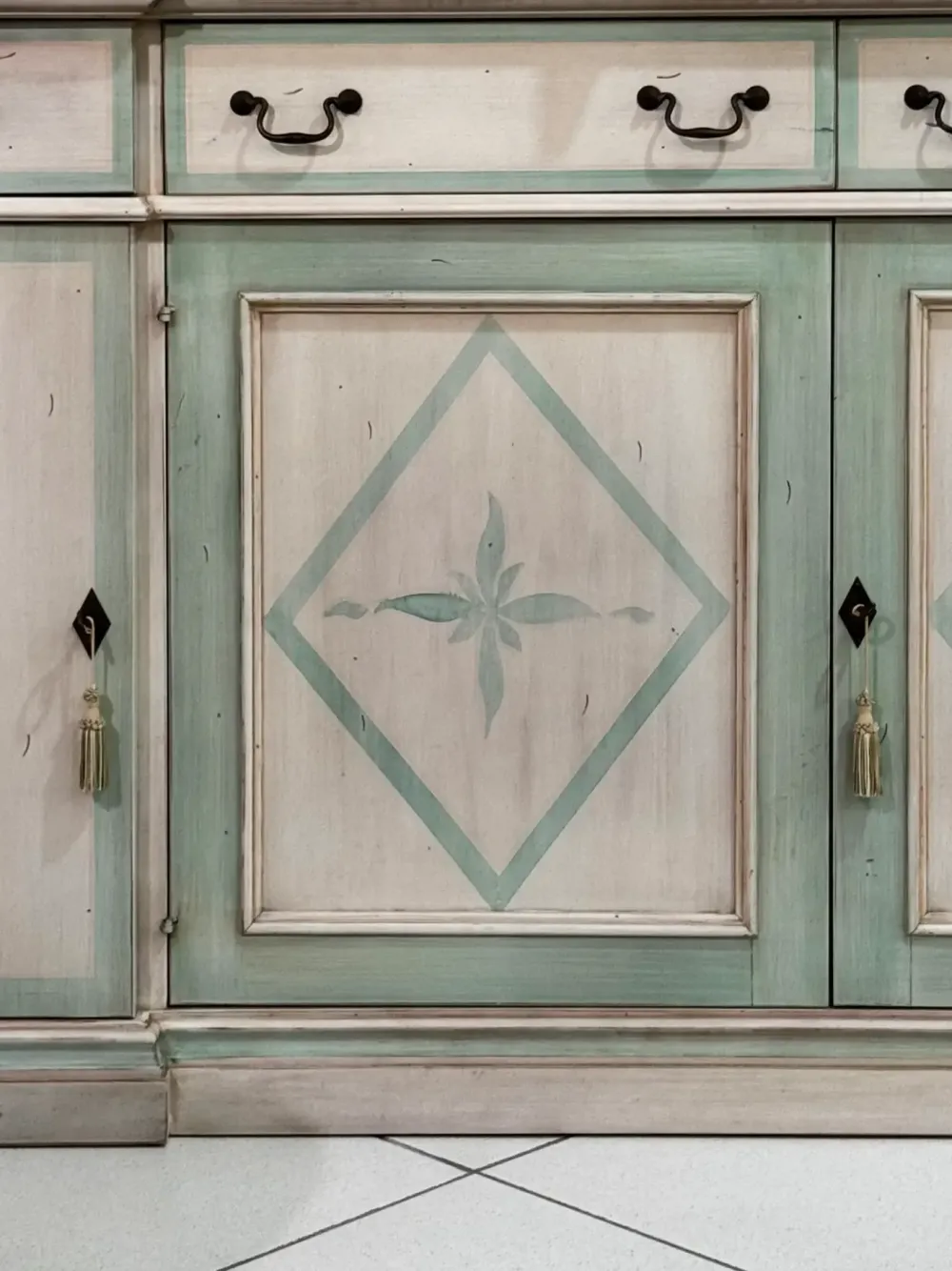 Madia Sacrestia di in stile classico scontata -60%^Bamax New