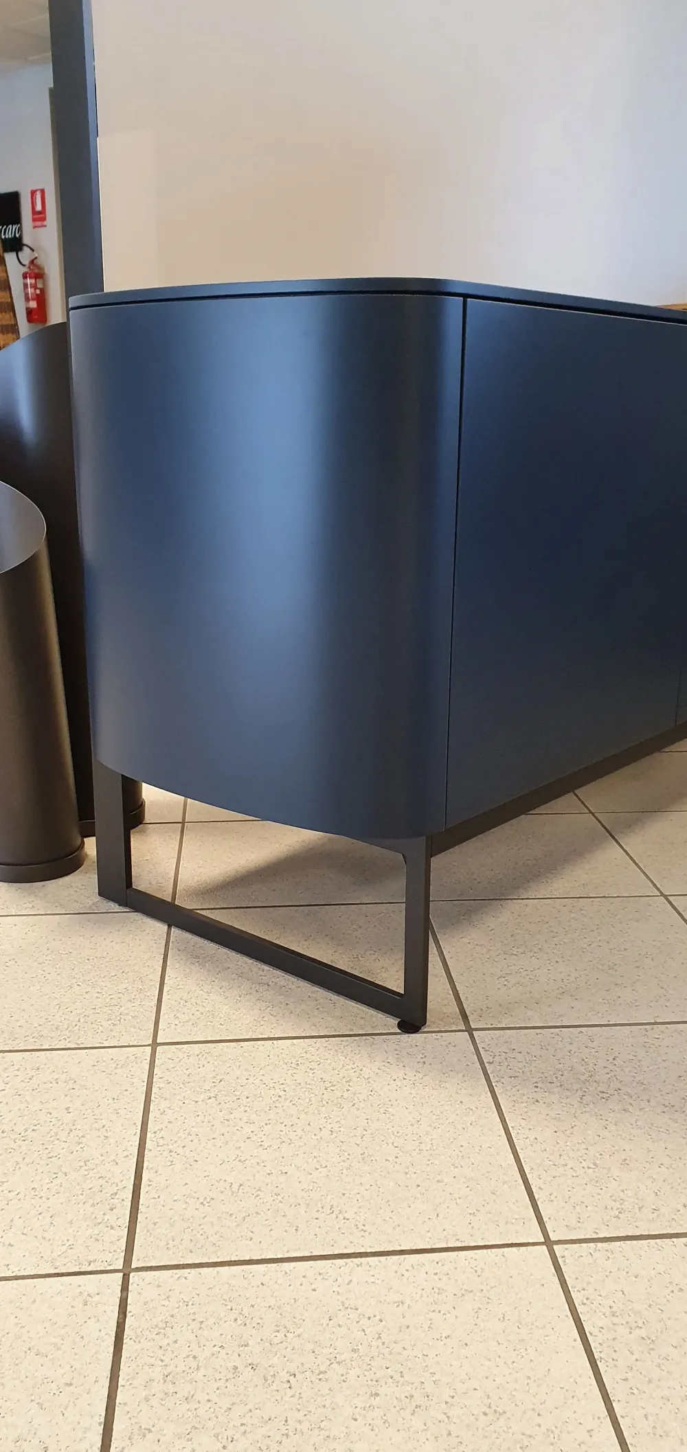 Discount Madia Sideview di a prezzi convenienti Madie