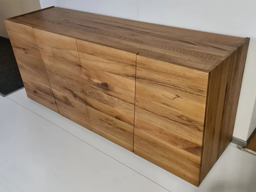 Madia Unika in stile moderno di in Offerta Outlet^Devina Nais Best