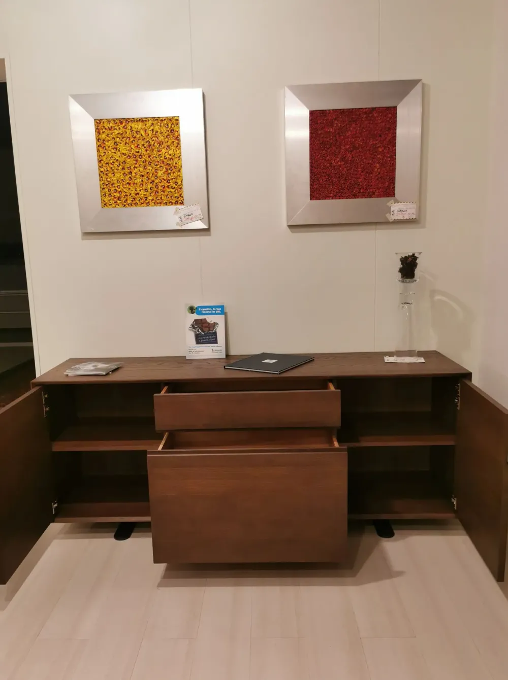 Clearance Madia Vaniglia di a prezzi convenienti Madie