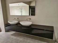 Sale Mobile bagno in laccato lucido modello Bk2 di a prezzo scontato Mobili Bagno Sospeso