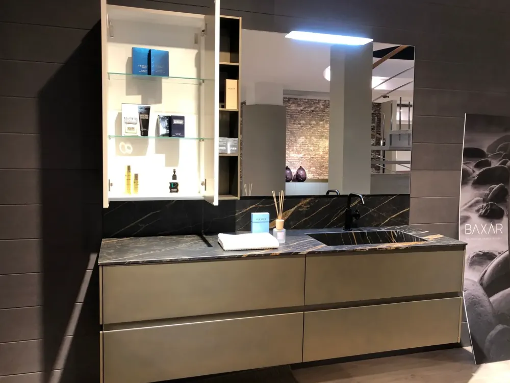 Mobile bagno in laccato opaco modello M2 system di in Offerta Outlet^Baxar