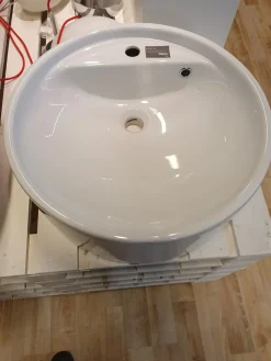 Sale Mobile bagno Sospeso Lavabo in ceramica a prezzo scontato Mobili Bagno Sospeso