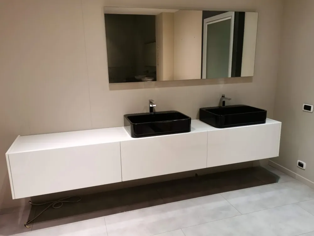 Rifra Mobile bagno Sospeso Less con forte sconto- Mobili Bagno Sospeso