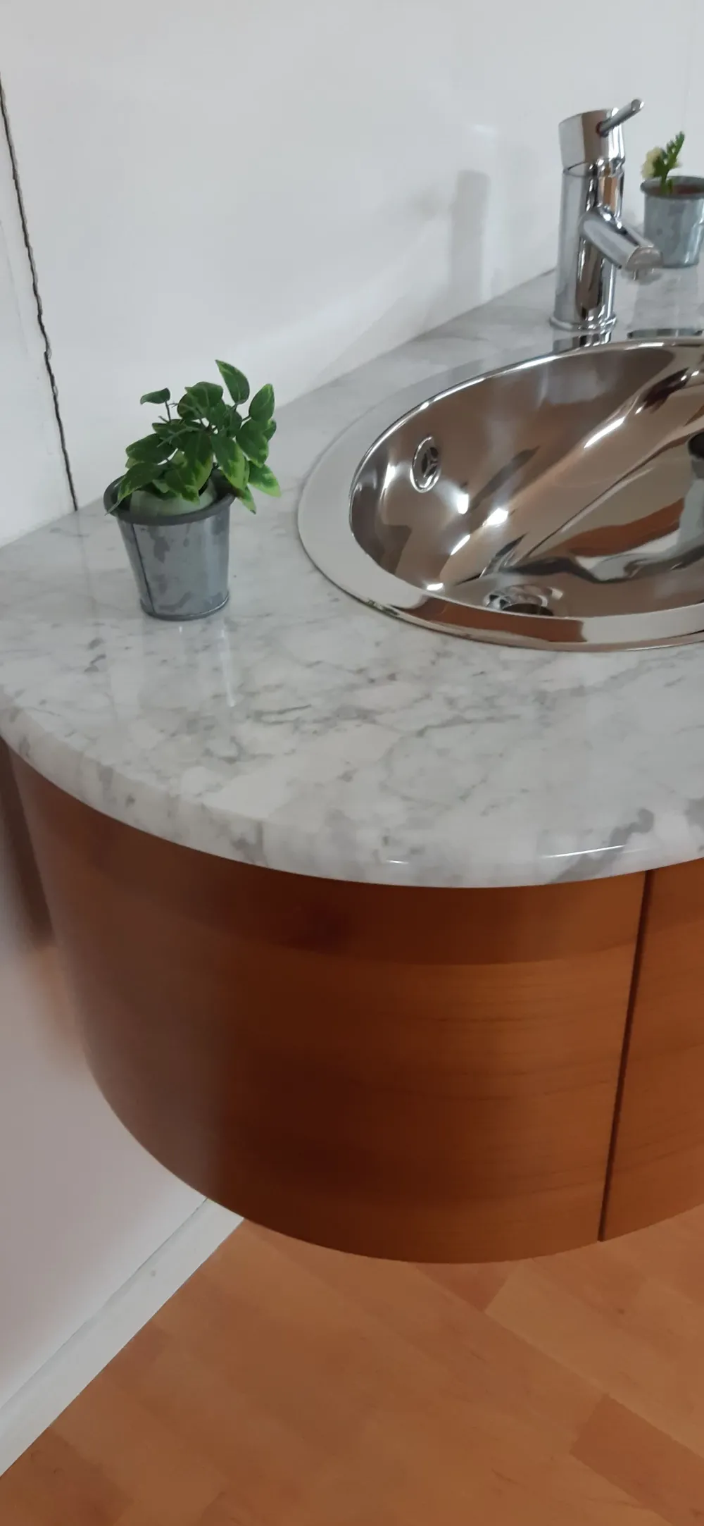 Mobile bagno Sospeso Soft a prezzi convenienti^Punto Tre Clearance