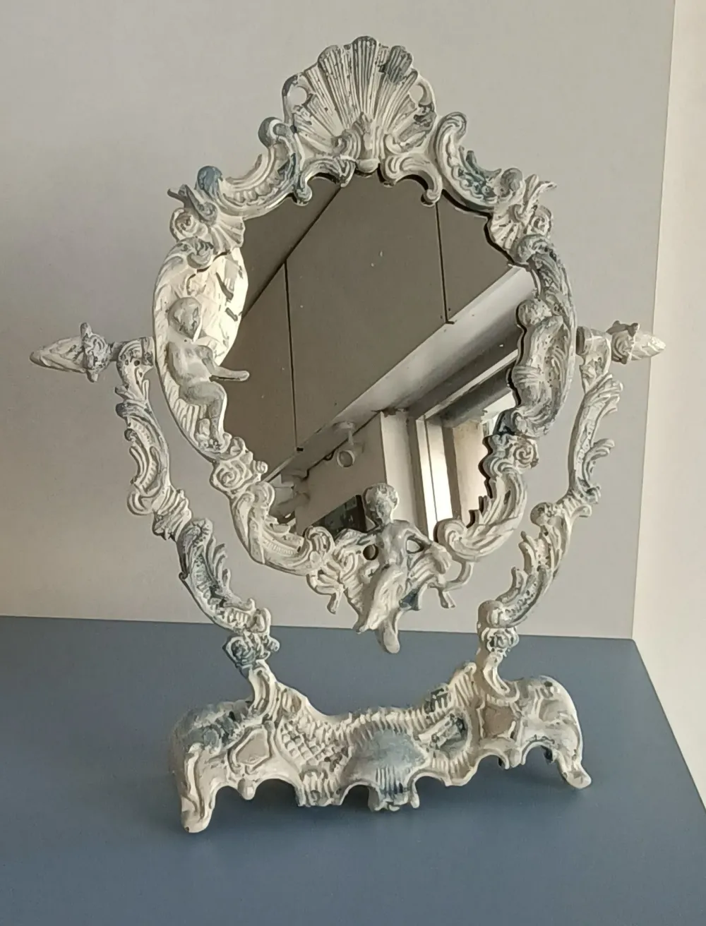 Mobile di Antiquariato in laccato con un ribasso esclusivo^Collezione esclusiva