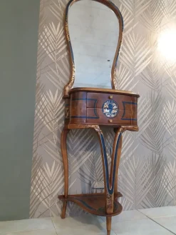 Maestri Artigiani Mobile di Antiquariato in stile rinascimentale con uno sconto del 53%- Antiquariato