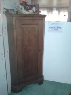 Clearance Mobile di Antiquariato Angoliera A PREZZO RIBASSATO Antiquariato