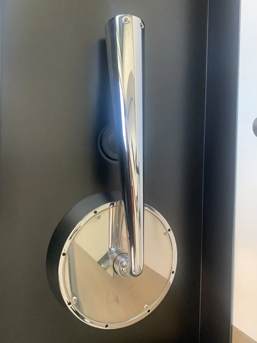 Mobile per il bagno Cono soffione anticalcare a parete, orientabile, finitura cromo 45151 031 completo di braccio doccia a prezzi outlet Mobili Bagno Sospeso