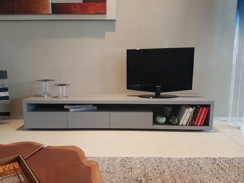 Mobile porta tv Ode 220 di con forte sconto^Minotti Italia Best