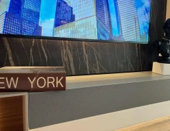 Outlet Mobile soggiorno modello Code di scontato -40% Pareti Attrezzate