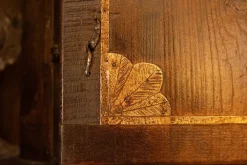 Collezione esclusiva Mobile soggiorno modello Mobile sacrestia  noce massello  di a PREZZI OUTLET- Pareti Attrezzate