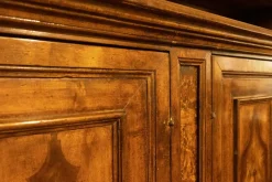 Collezione esclusiva Mobile soggiorno modello Mobile sacrestia  noce massello  di a PREZZI OUTLET- Pareti Attrezzate