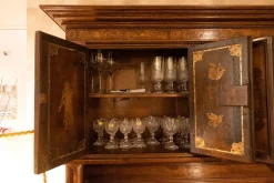 Collezione esclusiva Mobile soggiorno modello Mobile sacrestia  noce massello  di a PREZZI OUTLET- Pareti Attrezzate