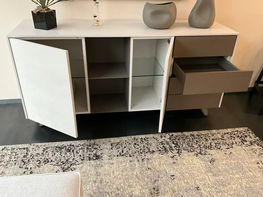 Tomasella Mobile soggiorno modello Madia diagonal di a PREZZI OUTLET- Madie