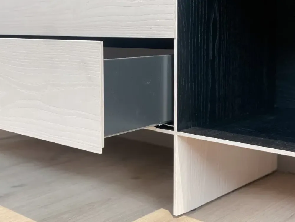 Mobile soggiorno modello Tetrami di a PREZZI OUTLET^B&B Italia Sale